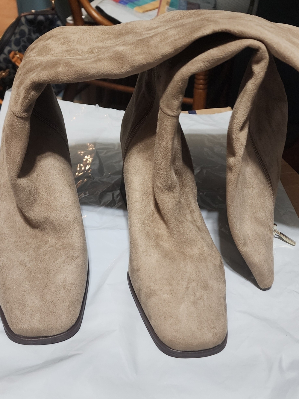 Suede Knee-High Heeled Boots in Beige - Women's Fashion Sz 9 New